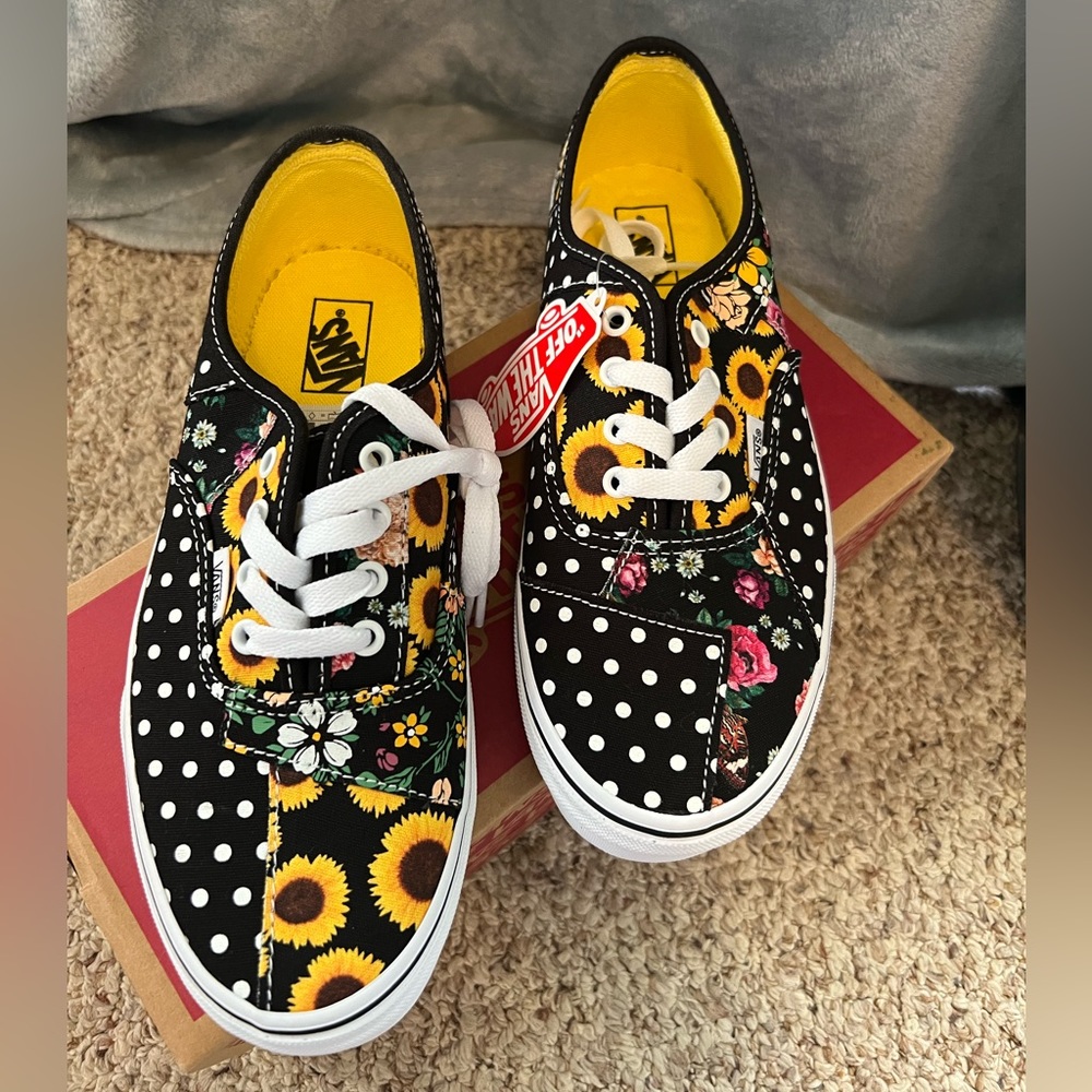 Vans Sunflowe Floral Patchwork Kids size 6 Womens 7.5 New in box